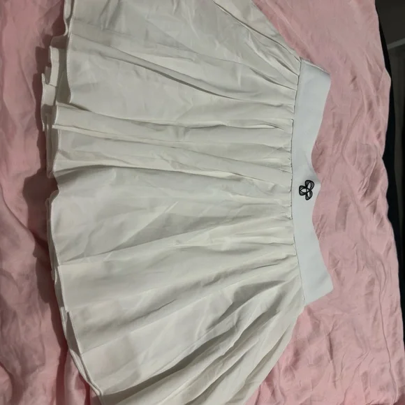 Aritzia TNA Movetech™ Tennis Pro Micro Skirt - Picture 6 of 8